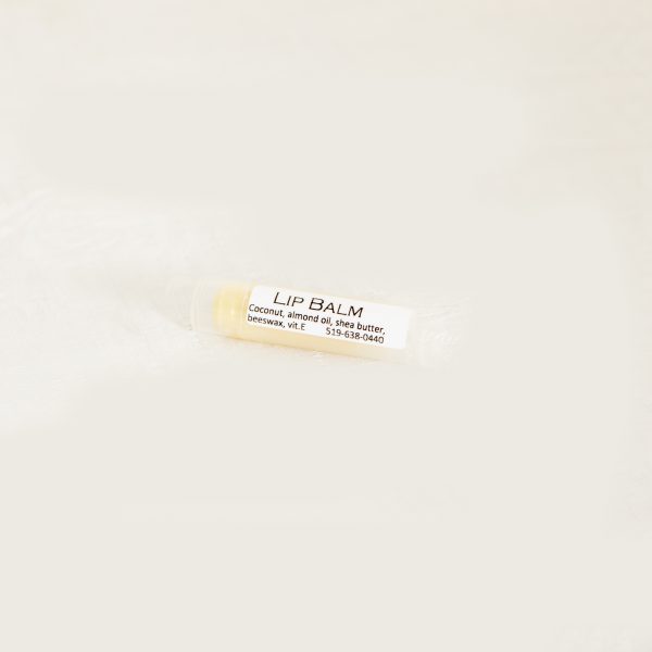 Natural beeswax lip balm